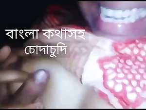 Step-sis Smash her Indian stepbrother with her congenital titties and gets a steaming smash